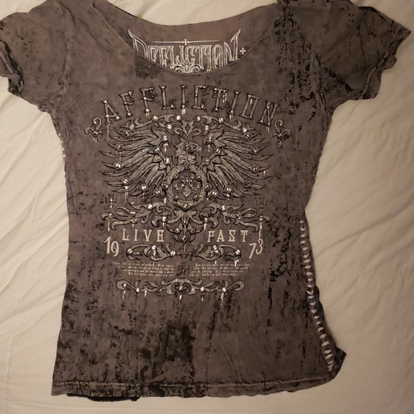 Reversible scoop neck Affliction shirt - Picture 3 of 5